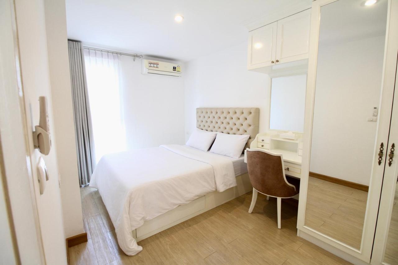 Town Sukhumvit 71 Apartman Bangkok Kültér fotó