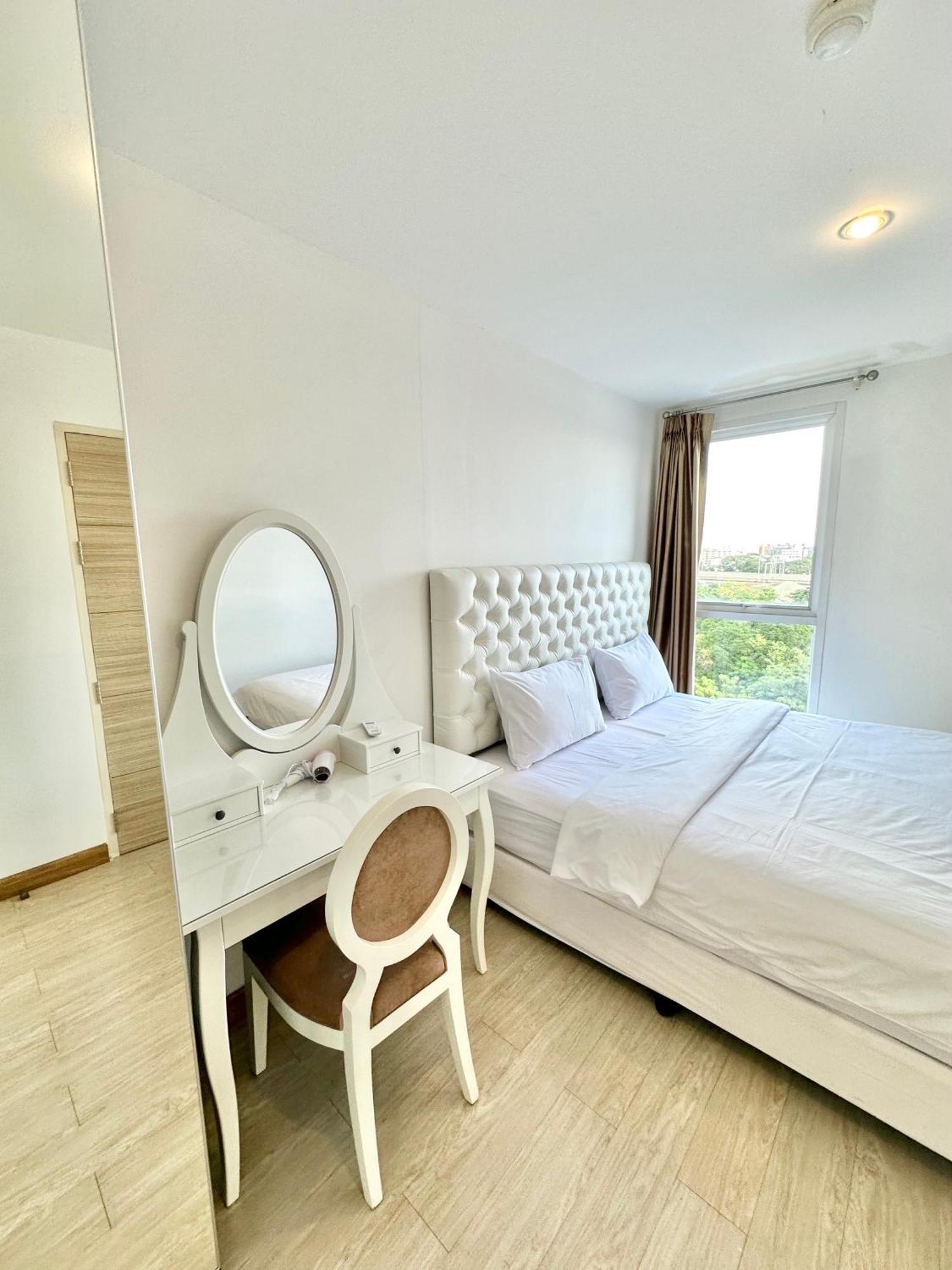Town Sukhumvit 71 Apartman Bangkok Kültér fotó