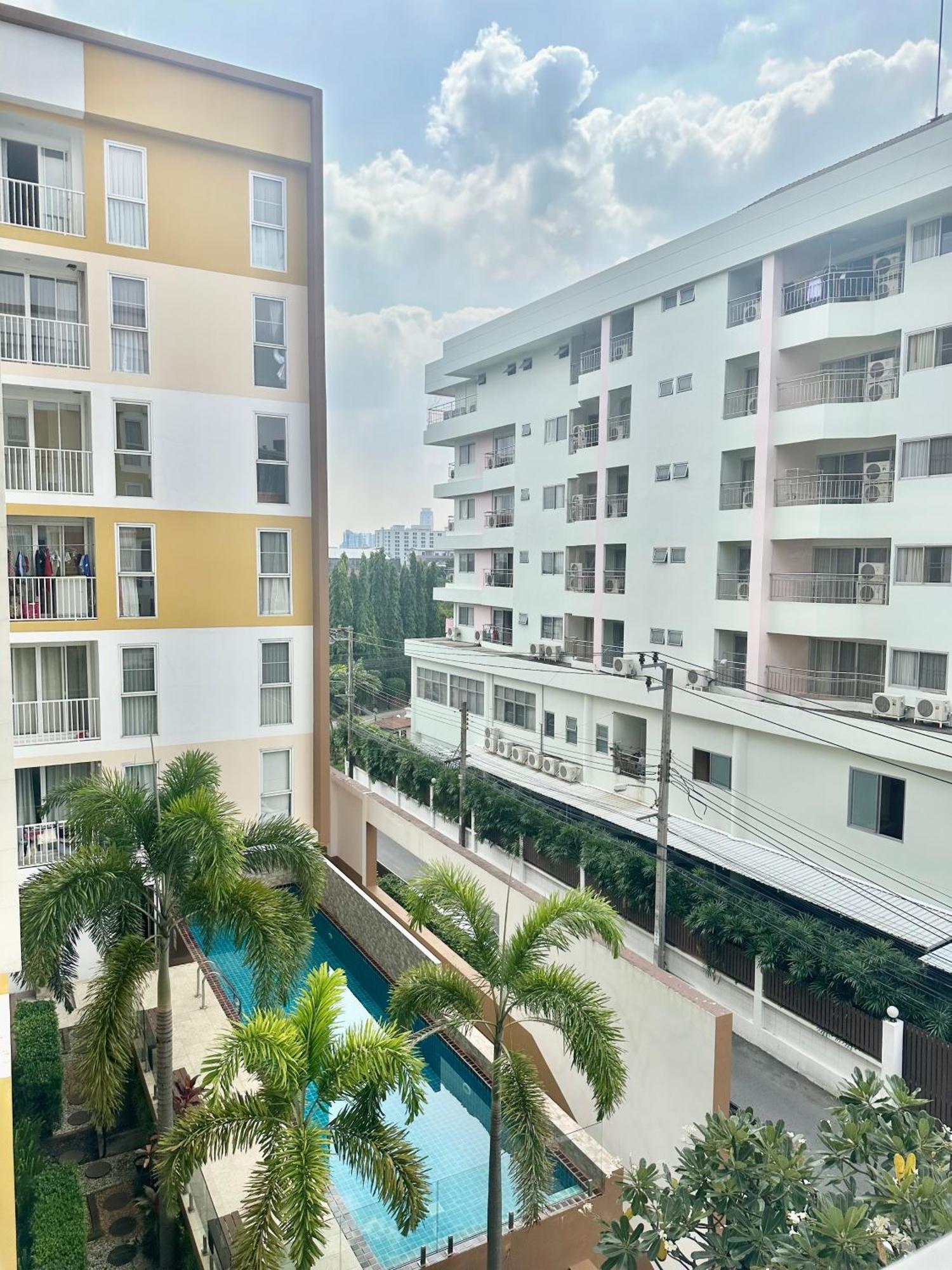Town Sukhumvit 71 Apartman Bangkok Kültér fotó